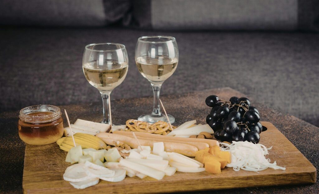 Perfect Pairings: Wine & Snacks 4 a84aee99cc08e1c33504a6d67df32ccc