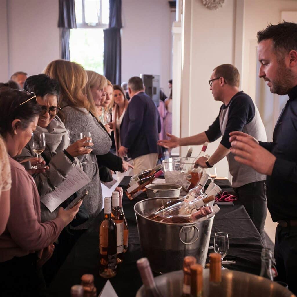 Rose Renaissance 4 c0b0af4b710feeb49b01f45ca7424058